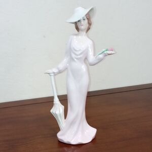 Art Deco Porcelain Woman In Pink Figurine - Vintage!